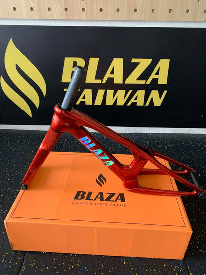 BLAZAカーボンフレーム