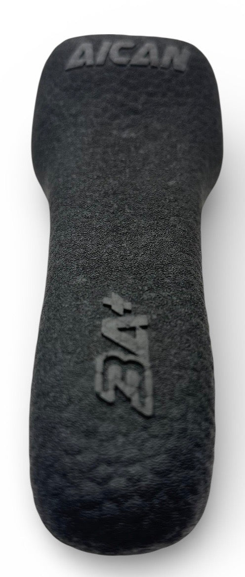 AICANカーボンサドル NEW