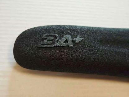 AICANカーボンサドル NEW